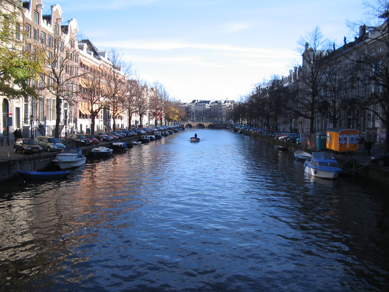 water runs through every part of Amsterdam